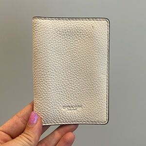 White/cream Coach wallet
